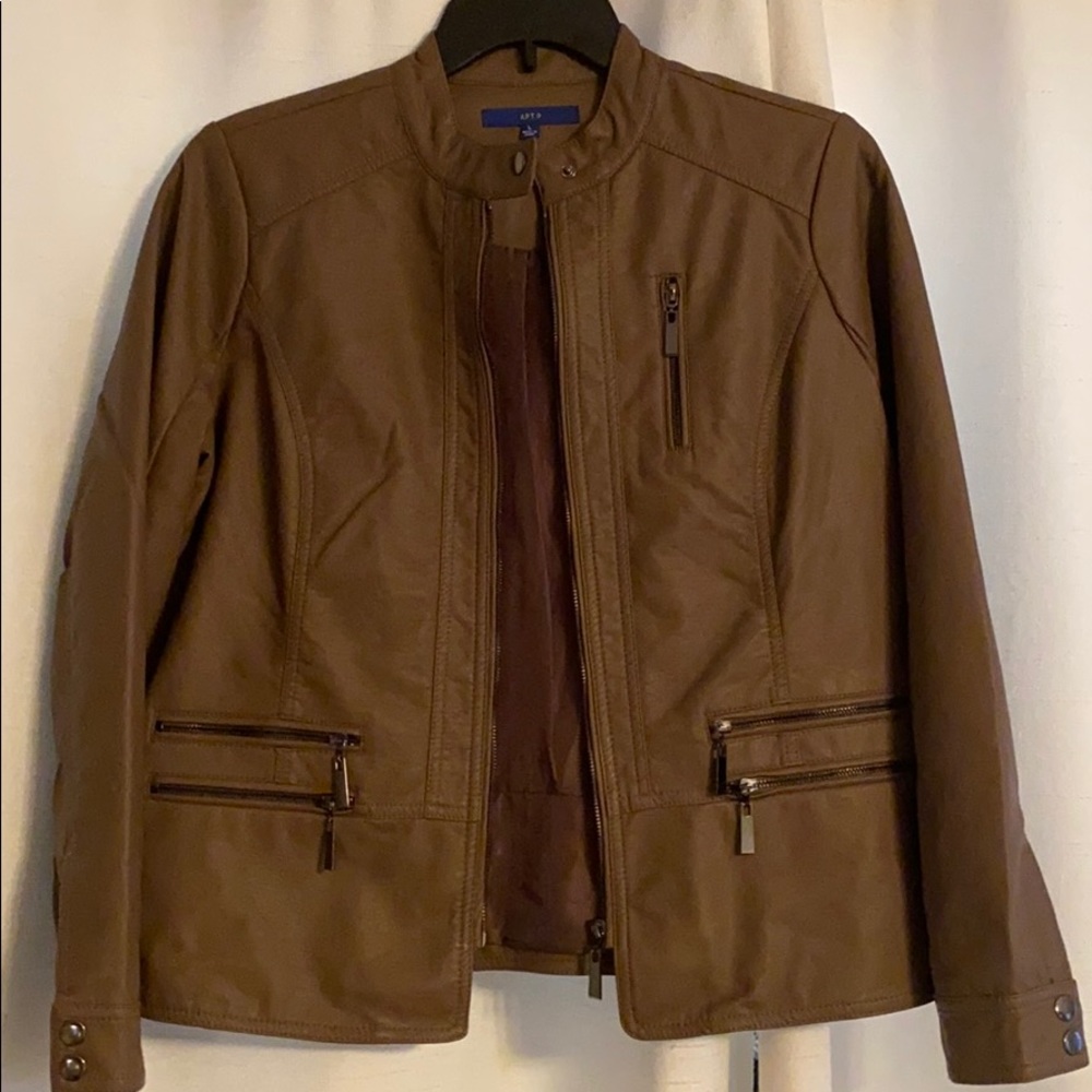 NWOT faux leather jacket, never worn!!
